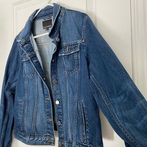 Banana Republic Jean Jacket Size XL